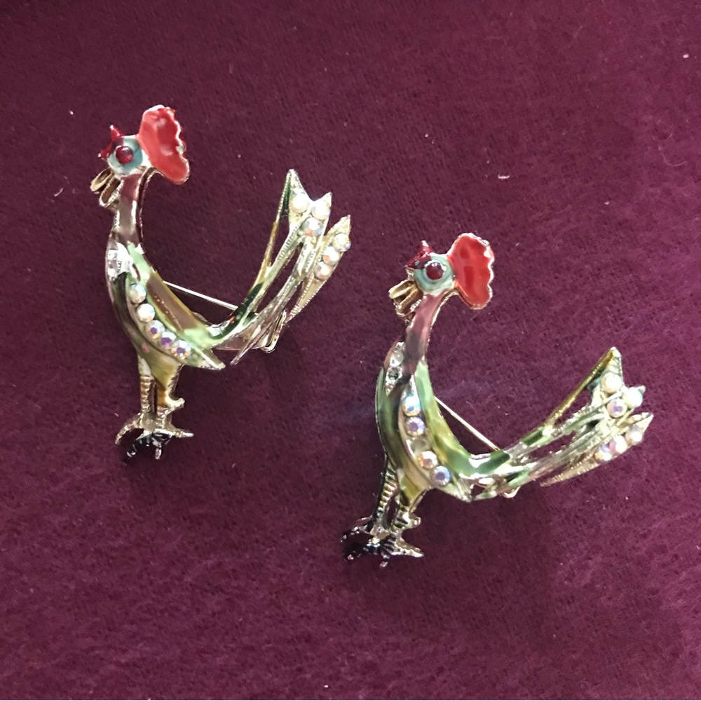 Pair of rooster pins